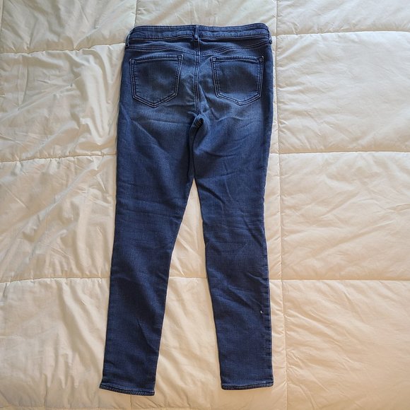 Old Navy Rockstar Mid Rise Skinny Jeans - Picture 2 of 3